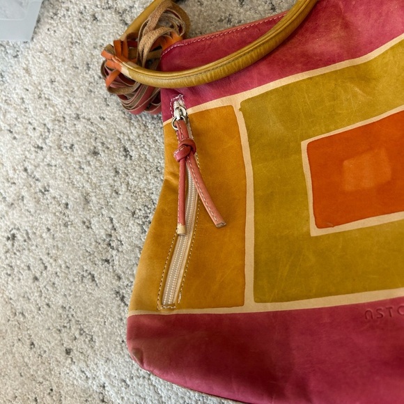 Astore smaller leather colourful bag excellent used condition - Picture 3 of 14